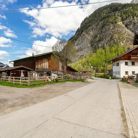 Schweizerhof Edelweiss Appartement *