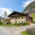 Schweizerhof Edelweiss * フーベン